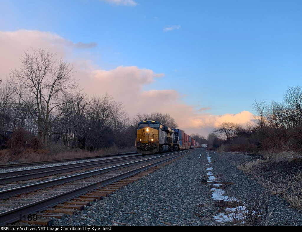 CSX 3144 on I169 